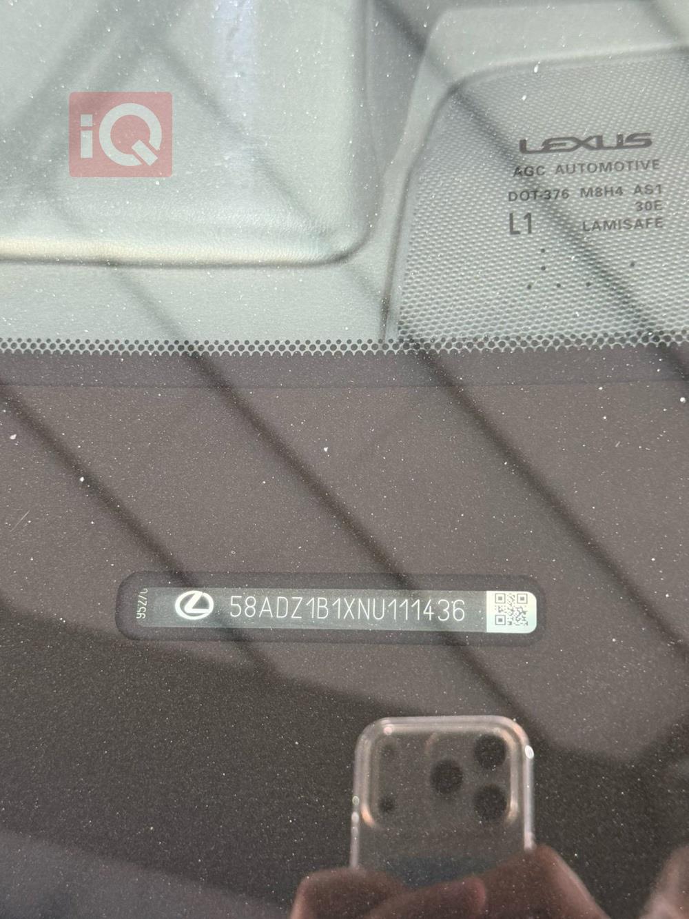 لكزس ES